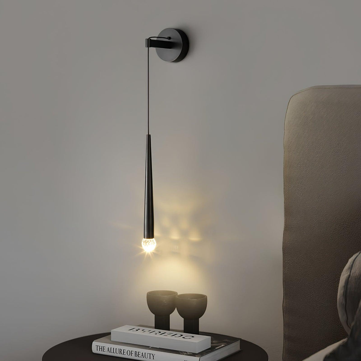 Crystal Cone Integrated LED Wall Light / Model A ∅ 3.9″ x H 26.8″ / Dia 10cm x H 68cm / Black / Three-Color Changing Light