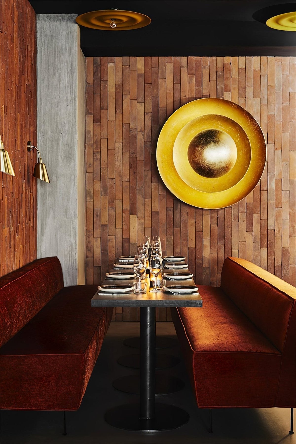 Layered Gold Foil LED Wall Light / ∅ 19.7″ x H 6.7″ / Gold foil & Warm Light / Single